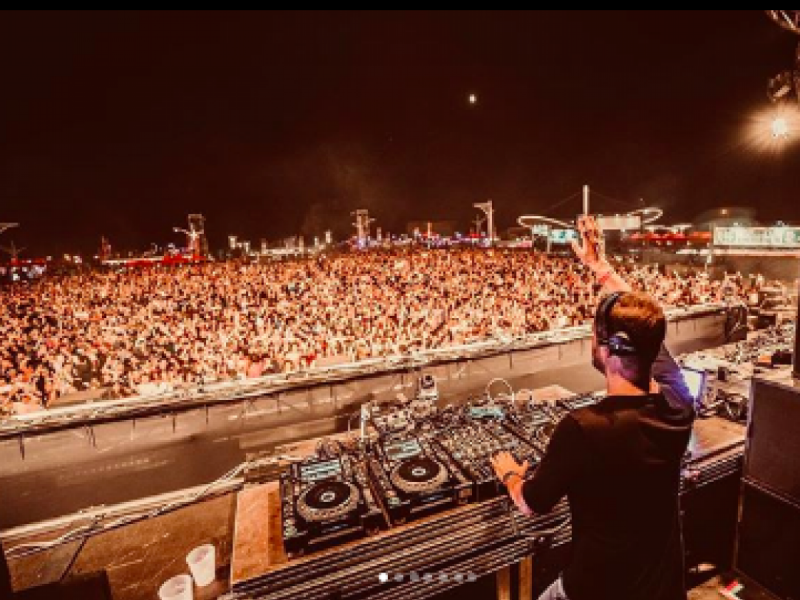 Photo 1 of Andrea Oliva